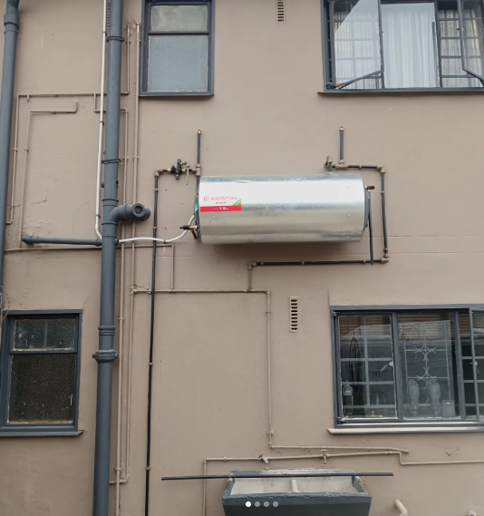 New geyser installed on exterior wall — Amanzimtoti